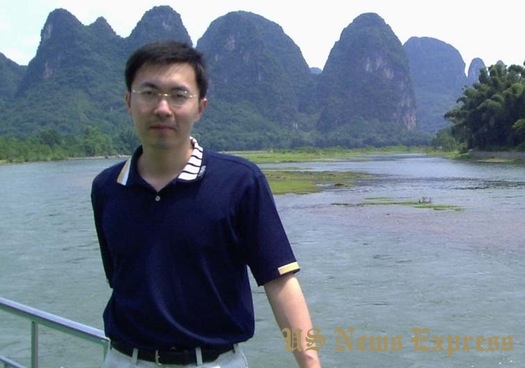 Yiwei Zhang is a professor from St. Cloud State University in Minnesosa