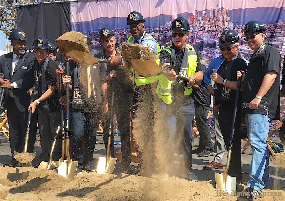 “Magic” Johnson and Will Ferrell both are having fun at the groundbreaking ceremony. Photo by Keyang Pang